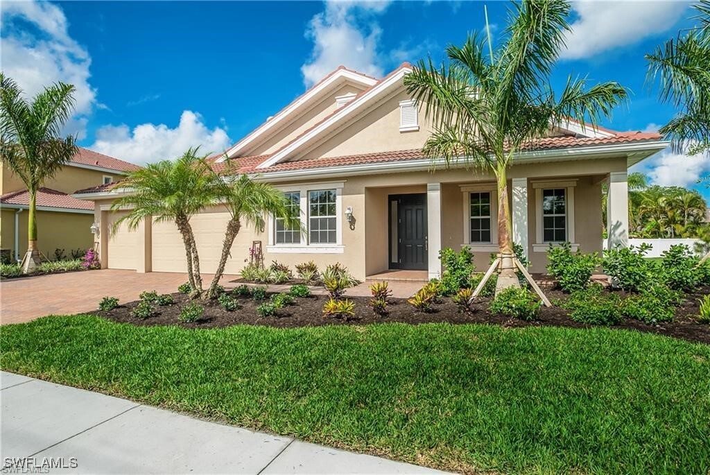 321 Turnbury Way in Naples, FL - Foto de edificio