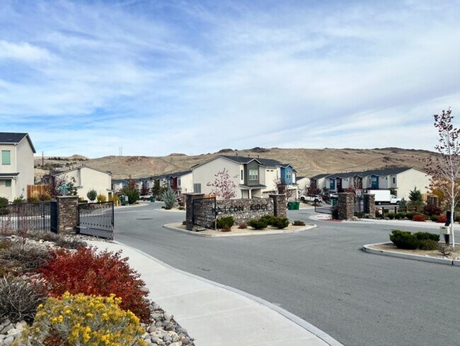 1060 Big Rock Loop in Reno, NV - Building Photo - Building Photo