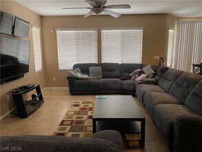 7469 Calzado Dr in Las Vegas, NV - Building Photo - Building Photo