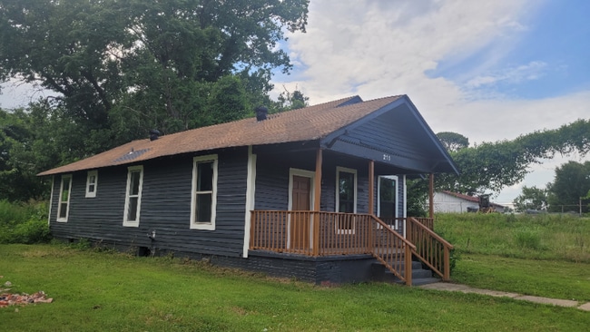 211 Crockett St in North Little Rock, AR - Building Photo - Building Photo