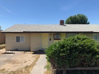 544 S Grand Dr in Moses Lake, WA - Building Photo