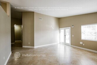 9081 NW 148th St in Miami Lakes, FL - Building Photo - Building Photo