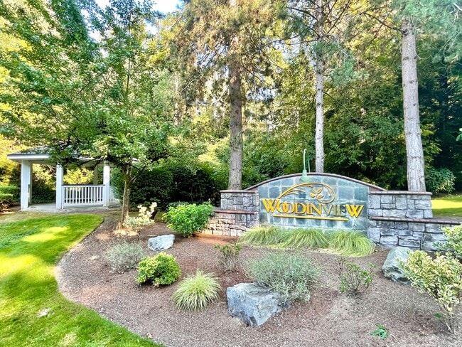 12123 NE 172nd Pl in Bothell, WA - Building Photo - Building Photo