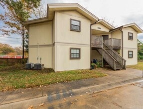 8815 Woodbine Dr in Sherwood, AR - Building Photo - Building Photo