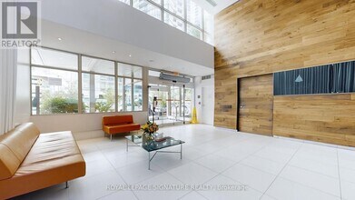 10 Navy Wharf Ct in Toronto, ON - Building Photo - Building Photo