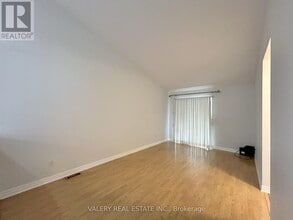 1559 Chateau Ave in Tecumseh, ON - Building Photo - Building Photo