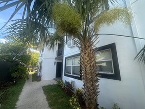 3128 SW 12th Pl in Fort Lauderdale, FL - Building Photo - Building Photo