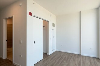 180 N Aberdeen St in Chicago, IL - Building Photo - Building Photo