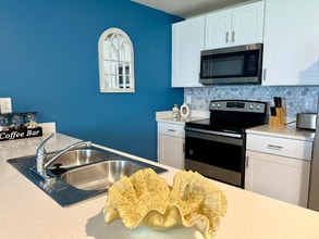 13680 Drysdale Ave in Port Charlotte, FL - Building Photo - Building Photo