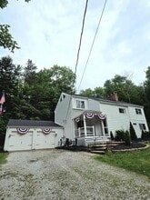7376 Chagrin Rd in Chagrin Falls, OH - Building Photo - Building Photo