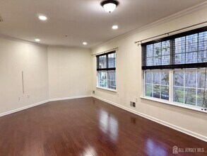 1195 Morning Glory Dr in Monroe Township, NJ - Building Photo - Building Photo