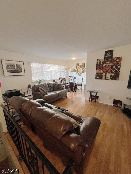916 Stuyvesant Ave.-Unit -F2 in Irvington, NJ - Building Photo - Building Photo