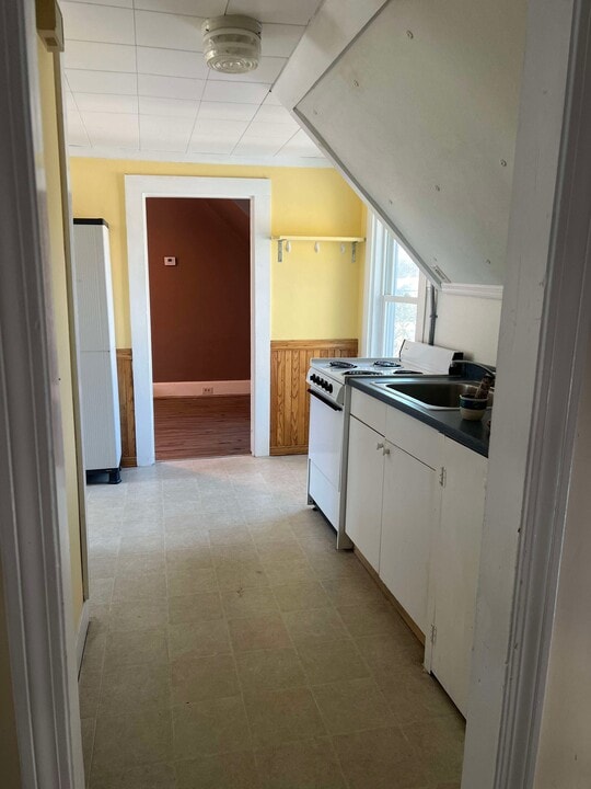 279 Essex St, Unit B in Bangor, ME - Building Photo