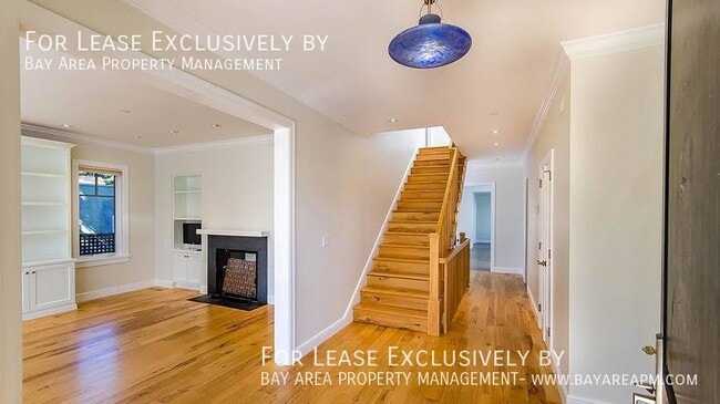 128 Palm Ave in San Carlos, CA - Building Photo - Building Photo