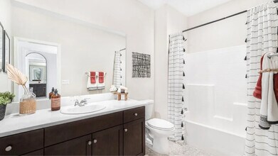 34495 Agave Dr in Winchester, CA - Building Photo - Building Photo