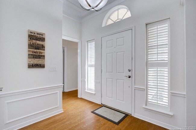 10457 Trailway Oak in San Antonio, TX - Building Photo - Building Photo