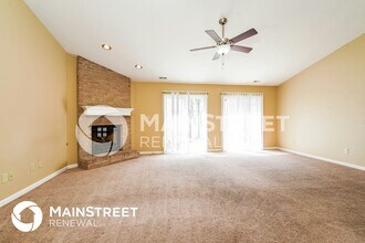 9109 Tansel Park Ct in Indianapolis, IN - Foto de edificio - Building Photo