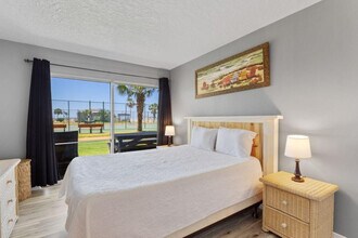 645 Plantation Rd in Gulf Shores, AL - Foto de edificio - Building Photo