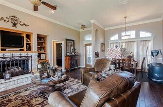 10899 Jackson Rd in Krum, TX - Building Photo - Building Photo