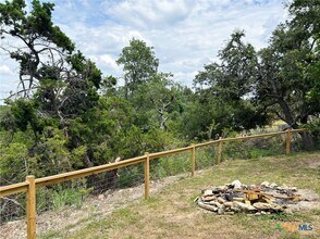 156 Misty Hills Dr in Canyon Lake, TX - Building Photo - Building Photo