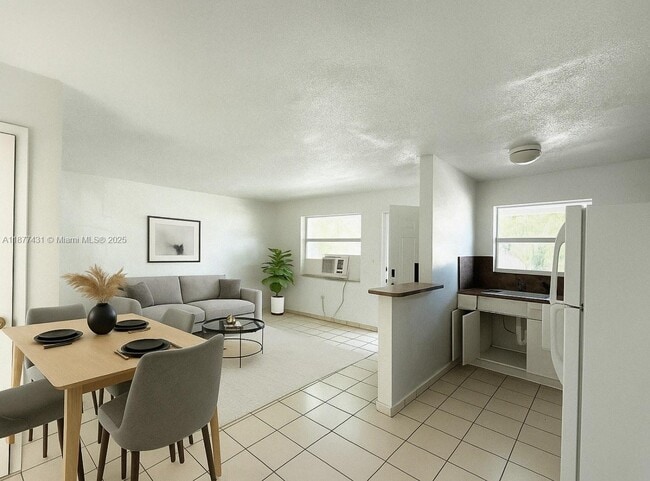 855 W 29th St