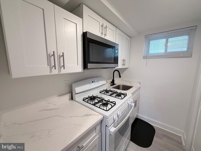 805 Malcolm X Ave SE in Washington, DC - Building Photo - Building Photo