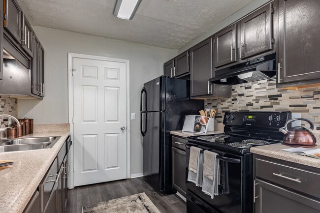 Hampton Downs Apartments