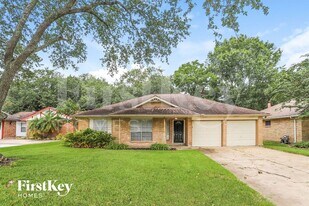 2922 Laurelridge Dr in League City, TX - Building Photo