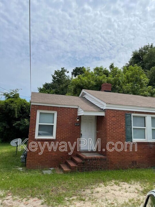 3137 Lake Forest Dr in Augusta, GA - Building Photo