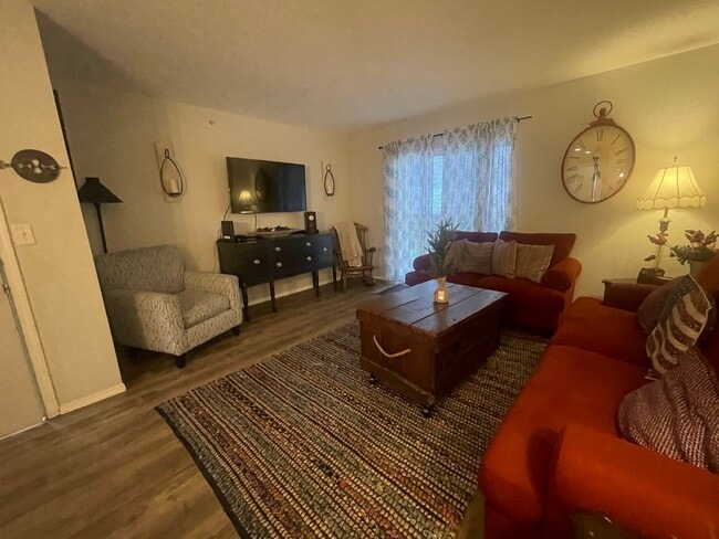 property at 2906 Vinyards Pkwy