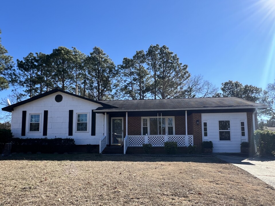 1493 Argon Ave in Fayetteville, NC - Building Photo