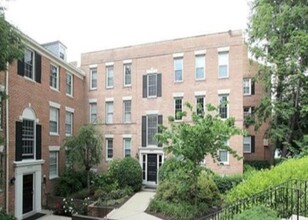 2731 Ordway St NW in Washington, DC - Building Photo - Building Photo