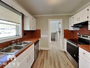 509 King Arthur Dr in Gastonia, NC - Building Photo - Building Photo