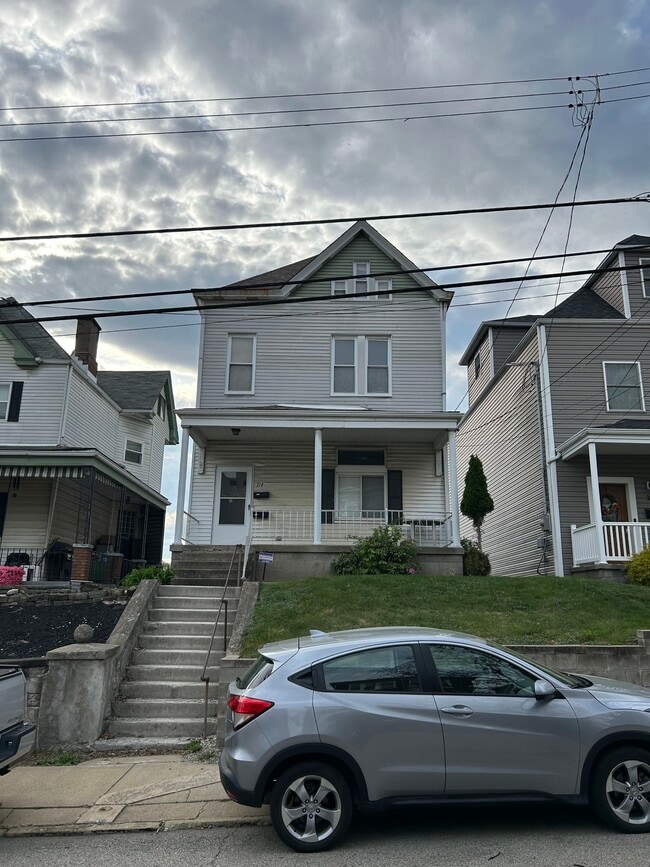 314 Augusta St, Unit First Floor Duplex