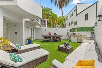4522 W North B St in Tampa, FL - Building Photo - Building Photo