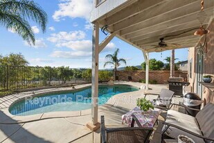 38276 Pine Creek Pl in Murrieta, CA - Building Photo