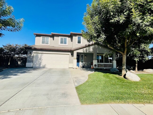 property at 2103 N Vine Cir