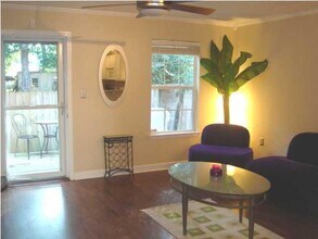 965 Scenic Oak Ln in Fort Walton Beach, FL - Building Photo - Building Photo