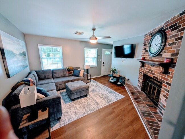 550 Darby Creek Rd in Lexington, KY - Building Photo - Building Photo