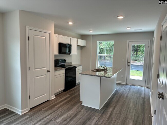 834 Summerwood Ln in Columbia, SC - Building Photo - Building Photo
