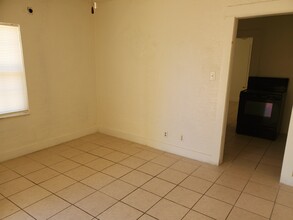 704 N Lea St, Unit #706 in Clovis, NM - Building Photo - Building Photo