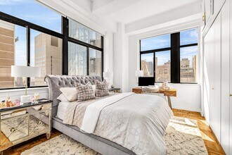 310 E 46th St in New York, NY - Foto de edificio - Building Photo