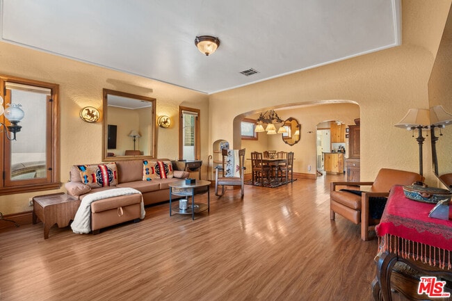 545 Norwich Dr in West Hollywood, CA - Building Photo - Building Photo