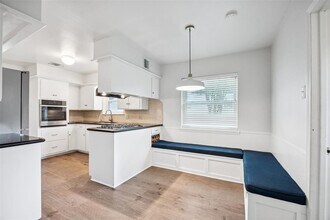12515 Woodthorpe Ln in Houston, TX - Building Photo - Building Photo