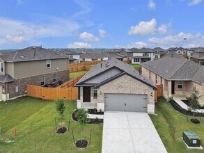 368 Bridge Deck Lp in Kyle, TX - Building Photo - Building Photo