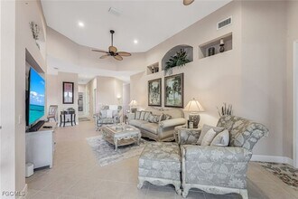 16580 Crownsbury Way, Unit 202 in Ft. Myers, FL - Building Photo - Building Photo