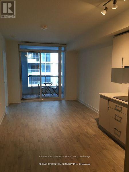 576-7576 Front St W in Toronto, ON - Building Photo - Building Photo