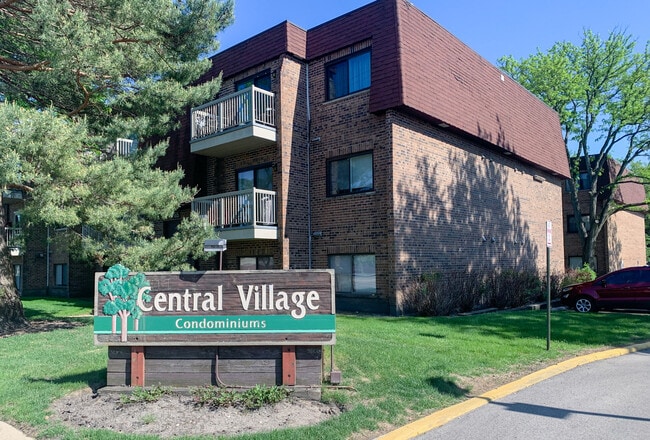 property at 715 W Central Rd