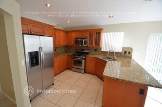 128 Gables Blvd in Weston, FL - Building Photo - Building Photo