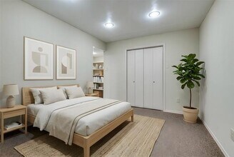 110 Crandall Rd in Irving, TX - Building Photo - Building Photo